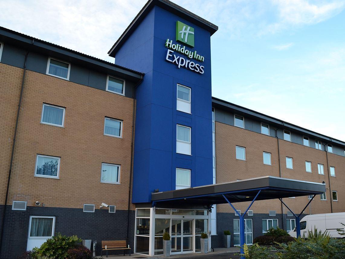 Holiday Inn Express Birmingham Star City By Ihg Exterior photo