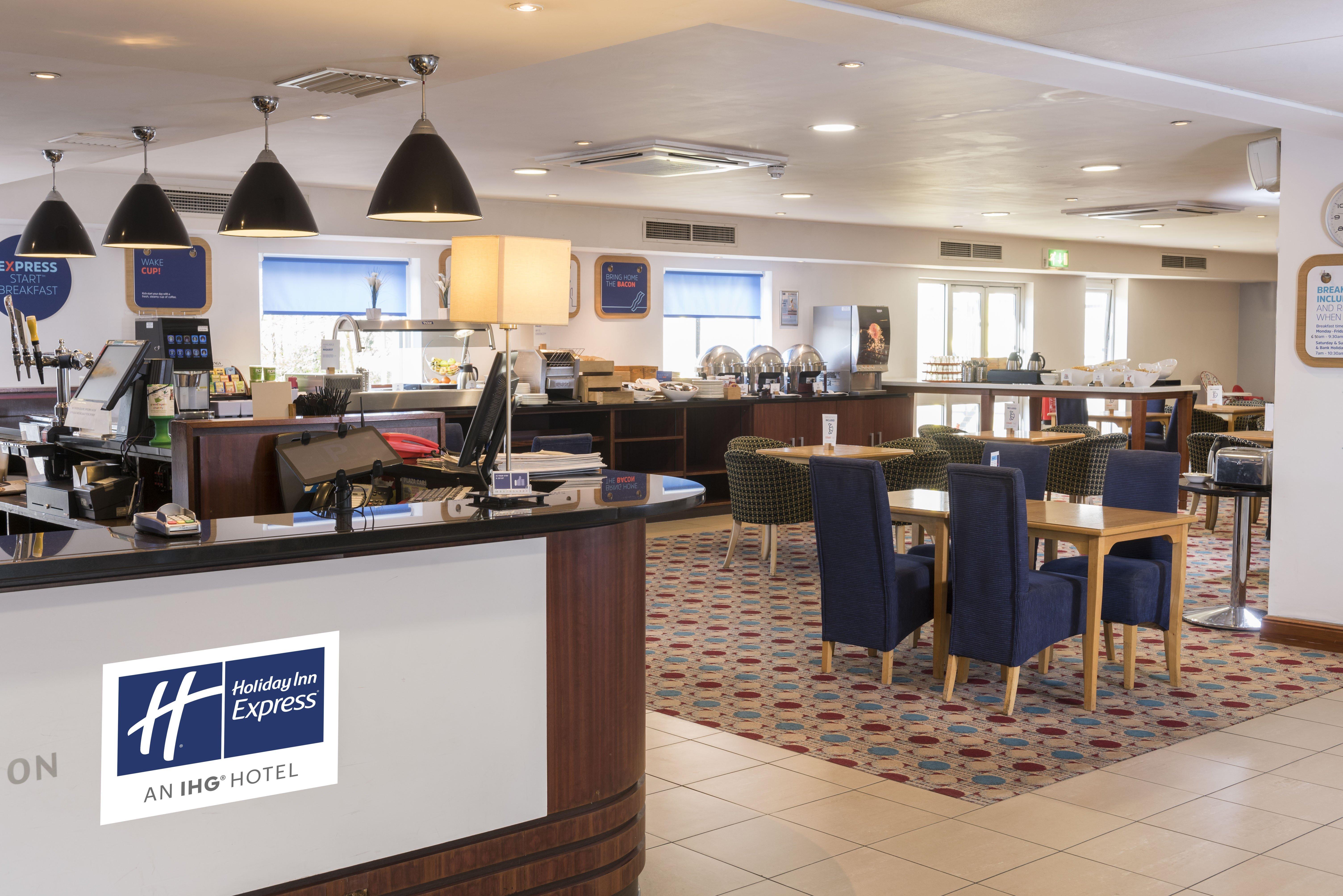 Holiday Inn Express Birmingham Star City By Ihg Exterior photo