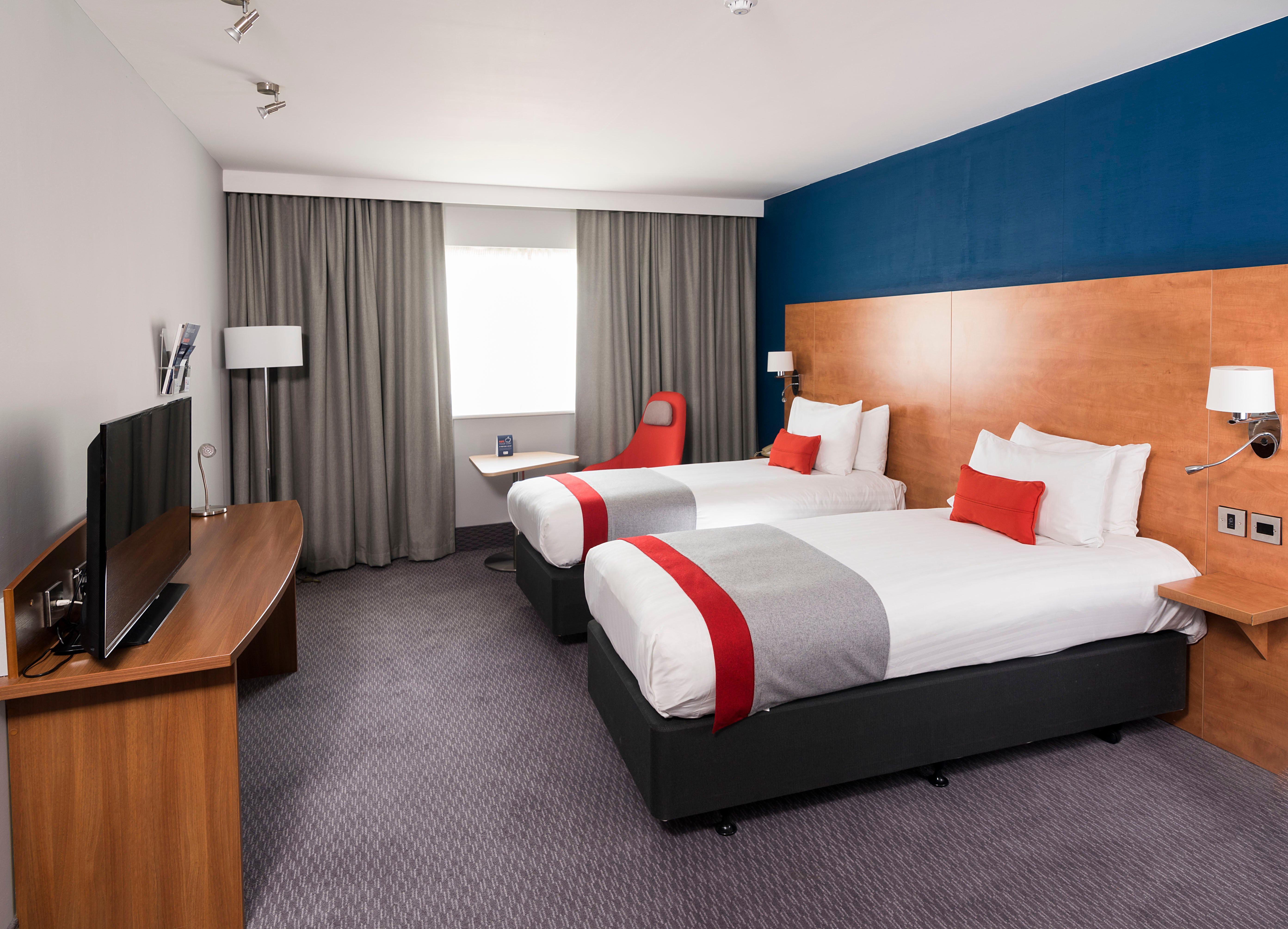 Holiday Inn Express Birmingham Star City By Ihg Exterior photo